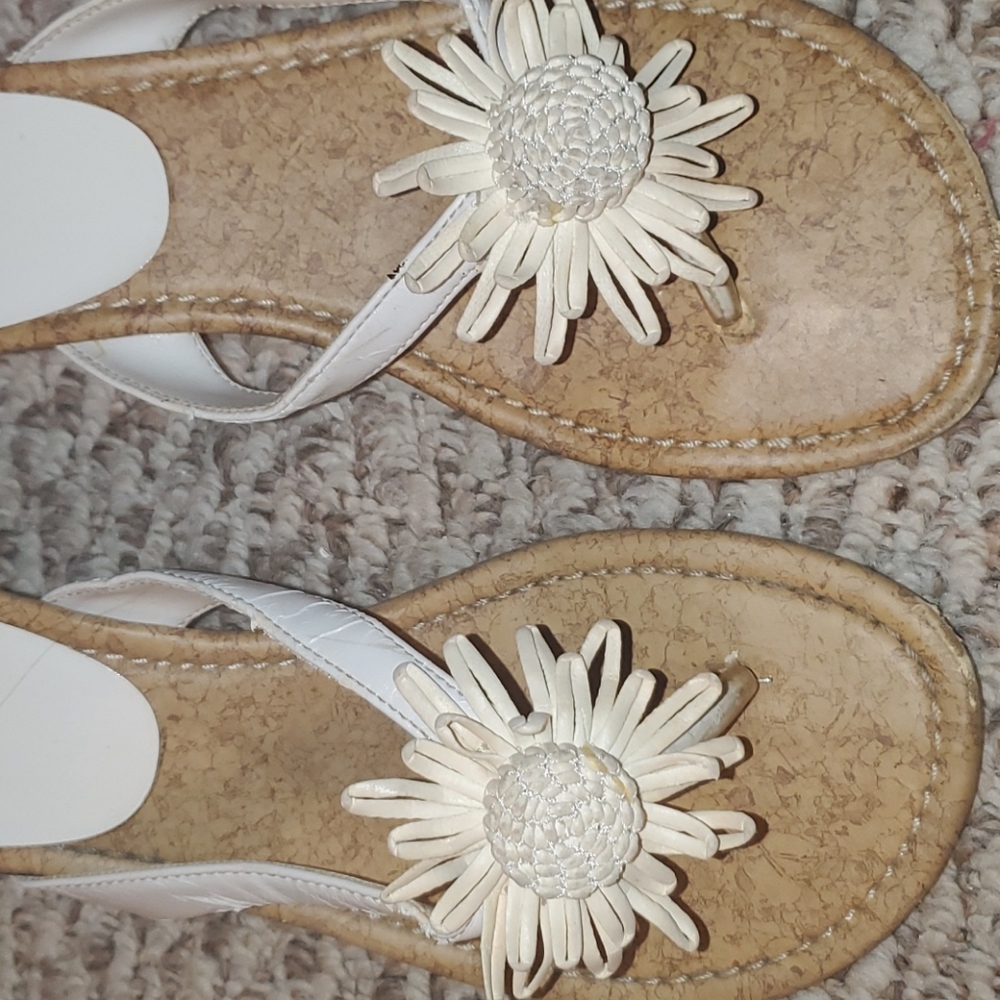 Sandals - Picture 2 of 3